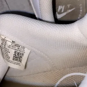 Nike Dad shoes white size 7 thumbnail 8