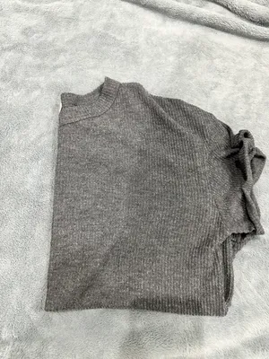 Brandy Melville / John Galt textured ribbed grey shorts sleeve top thumbnail 1