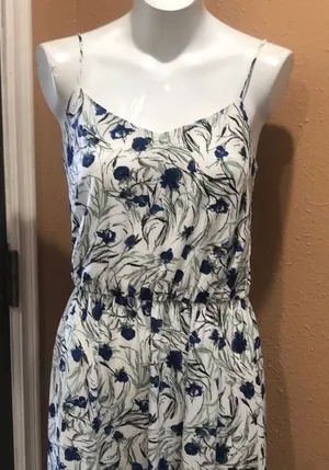 Zara white and blue floral dress thumbnail 1