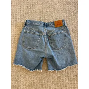 Levi’s Original 501 Button Up Cut Off Denim Shorts W27 thumbnail 3
