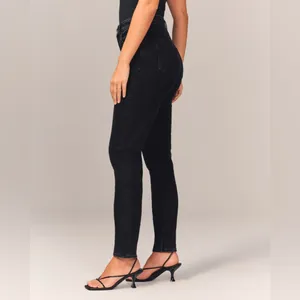 Abercrombie & Fitch Curve Love High Rise Skinny Jean in Black Size 16 (33) thumbnail 3