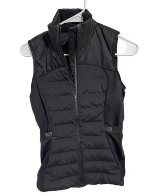 Lululemon Womens Black Puffer Vest Size M With Full-Zip & Reflective Details thumbnail 1