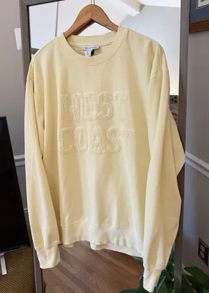 Cupcakes & Cashmere Oversized Graphic Sweatshirt Large West Coast thumbnail 1
