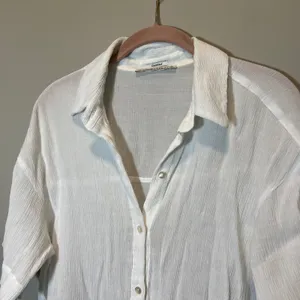 Abercrombie & Fitch White Oversized Crinkle‎ Button Up Shirt Short Sleeve Small thumbnail 2