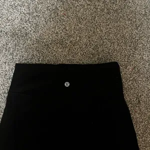 Black High-Waisted joggers thumbnail 2