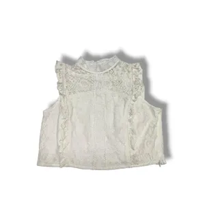 She + Sky Womens Medium White Floral Lace Mock Neck‎ Sleeveless Crop Top NEW thumbnail 2