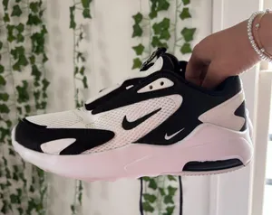 Nike Air Max Bolt Shoes thumbnail 1