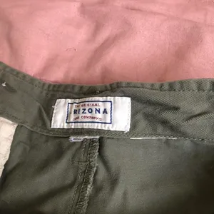 Vintage Arizona Hiking Fisherman Granola Cargo Green high Waisted Pleated Cuff Mom Shorts Khaki Utility Y2K 2000s 90s #streetwear #cottagecore #forest #boho #hipster country western hippie Measurement in pics thumbnail 2