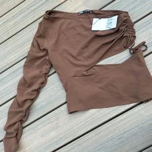 NWT Zara Brown Asymmetrical One Shoulder Brown‎ Blouse Size Large thumbnail 2