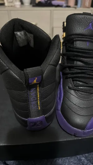 Air Jordan 12 GS black/field purple thumbnail 2