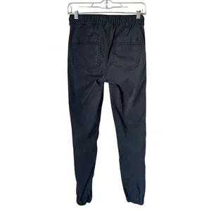American Eagle Gray Cargo Pants - Size 2 thumbnail 2