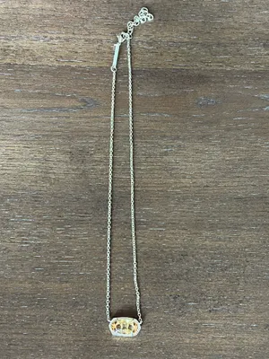 Kendra Scott Elisa Gold Necklace thumbnail 3