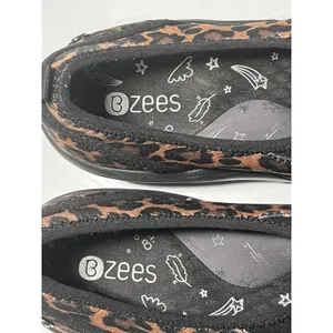 Bzees Rosie‎ Leopard Print Slip On Comfort Shoes Women's 7.5M Lightweight thumbnail 3