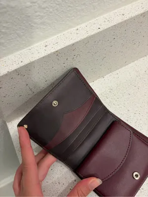 Kate Spade New York Nadine Bifold Wallet Merlot Maroon Leather Classic EUC thumbnail 6