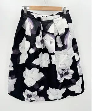 Lulu's‎ Womens Midi Floral Skirt Size M Floral Modest A-Line Church Wedding thumbnail 1