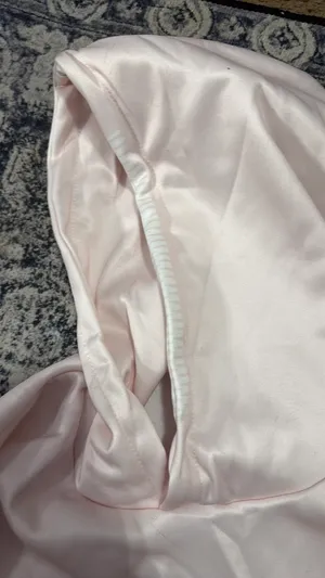 pink hoodie Size M thumbnail 2