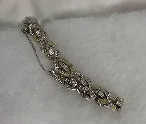 Beautiful vintage rhinestone bracelet. thumbnail 1