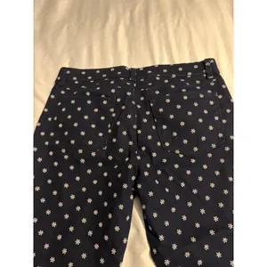 Ann Taylor Navy Blue Embroidered Daisy Skinny Ankle Modern‎ Fit Pants Womens 10 thumbnail 6