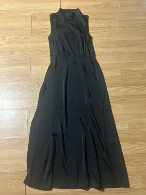 Btfbm Sleek Black Sleeveless Satiny Dress keyhole button closure ladies Med thumbnail 6