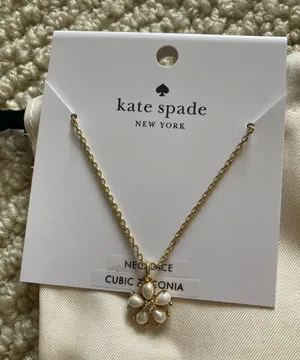 NEW kate spade Gold Flower Pendant Necklace Cubic Circonia with Cream Pouch NWT thumbnail 1