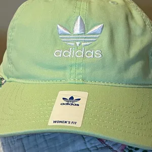 NWT Women’s Adidas Spring Green Baseball Cap thumbnail 1