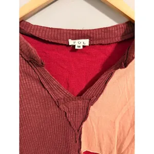 POL Patchwork Thermal Top‎ Womens Medium Red Burgundy Peach Waffle Knit FKT1052A thumbnail 2