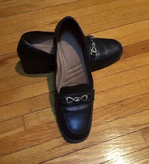 Brown leather loafers thumbnail 1