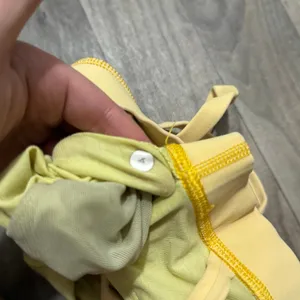 Lululemon Energy Bra Butter Yellow Strappy Cross Back Gym Sports Bra 4 thumbnail 3