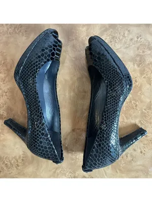 Stuart Weitzman Black Patent Reptile Embossed Peep Toe Pumps Heels 8 N thumbnail 4