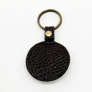 Vintage Genuine Leather and Metal Medallion Round Keychain Gold Tone thumbnail 2