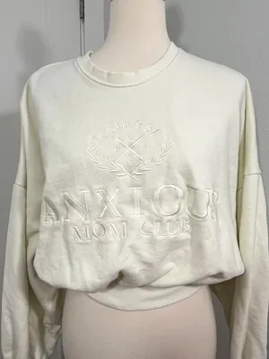 Good Morning Baby Anxious Mom Club Medium Cream Sweatshirt Shorts Lounge Set thumbnail 4