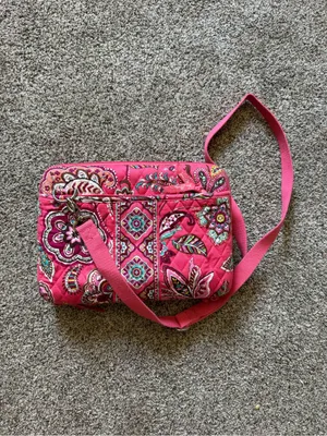 Vera Bradley Quilted Floral Crossbody tablet iPad hard case Bag coral thumbnail 3