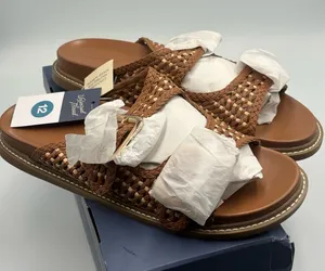 Universal Thread Women’s Size 12 Brown Woven Buckle Slide Sandals Comfort Footbe thumbnail 1