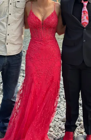 Ellie Wilde Prom Dress thumbnail 1