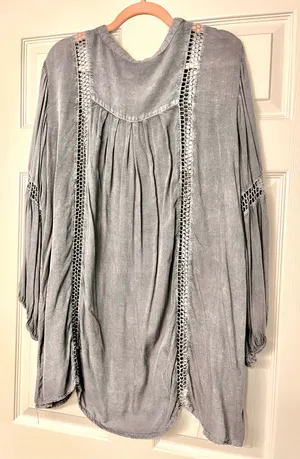 Botique Gray Classic Elegance Tunic Size L thumbnail 3