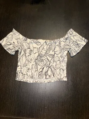 H&M Cream Off-Shoulder Smocked Floral Crop Top thumbnail 3