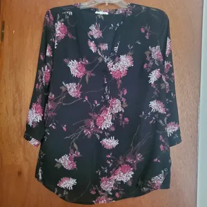 Maurices Floral Side Button Blouse thumbnail 4