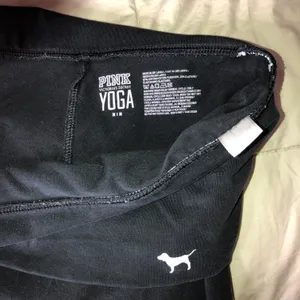 PINK Victoria’s Secret Yoga Leggings thumbnail 5