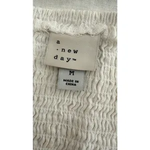 A New Day Linen cropped top size M thumbnail 9