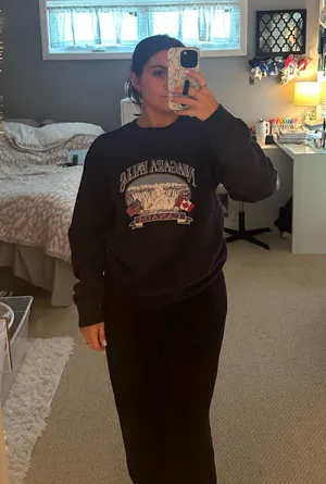 PacSun Embroidered Sweatshirt thumbnail 2