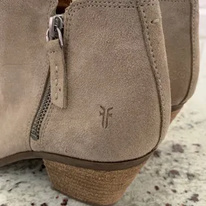 New Frye Judy double zip ash‎ boots 6 no box thumbnail 3
