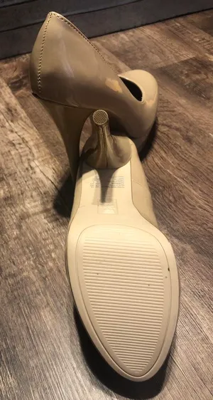 New Nude Heels thumbnail 3
