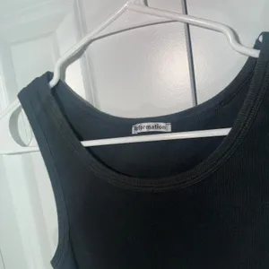Reformation Tank Top Womens S Black Ribbed Knit Cropped Scoop Neck Sleeveless thumbnail 2