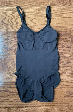 SKIMS Bodysuit thumbnail 2