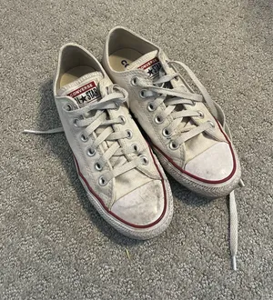 Converse Sneakers thumbnail 1