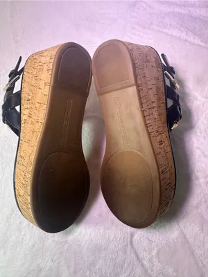 Tommy Hilfiger Black Leather Cork Wedge Thong Sandals with Gold Logo thumbnail 8
