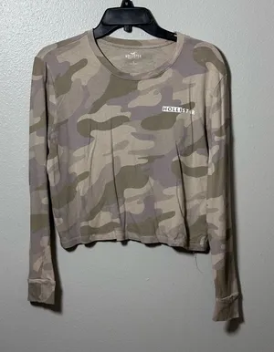 Hollister Women Beige/Green cropped Long sleeve Camo size‎ small thumbnail 1