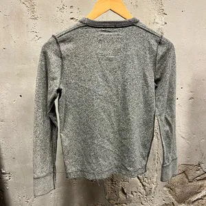 Vintage Y2K Abercrombie Gray Native American Headdress Fitted Long Sleeve Baby T thumbnail 4