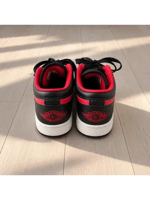 Air Jordan 1 Low Black Red White Sneakers Youth 6Y Women’s 7.5 thumbnail 3