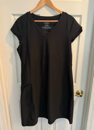 L.L. Bean Black Athletic V-Neck Cap Sleeve Midi Dress thumbnail 1